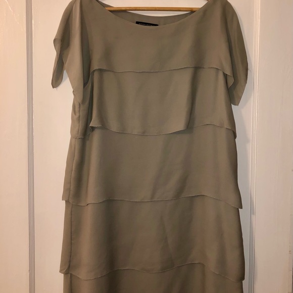 Banana Republic Spring Dress - Picture 4 of 4